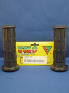 Velo Sport Handlebar Grips C50/C70/C90 Cub Pair [HBG013]